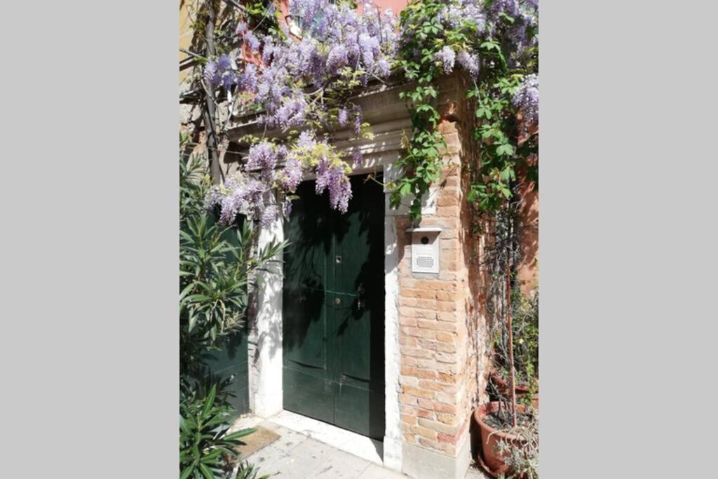 Zattere Cottage next to Guggenheim Venedig Exterior foto